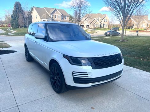 Used 2020 Land Rover Range Rover Long Wheelbase HSE image 8