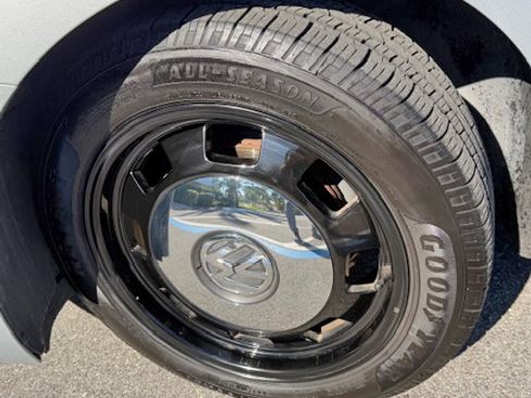 Used 2014 Volkswagen Beetle 1.8T image 14