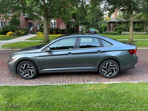 Used 2022 Volkswagen Jetta SEL image 6