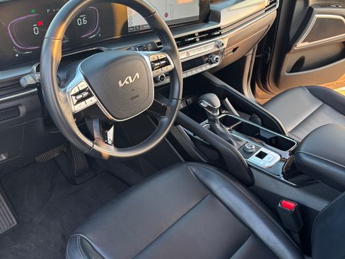 Used 2025 Kia Telluride LX image 22