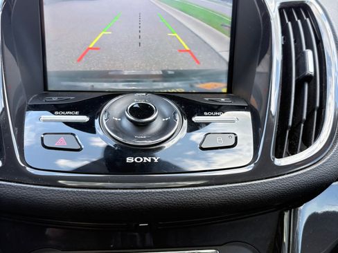 Used 2014 Ford Escape Titanium FWD image 12