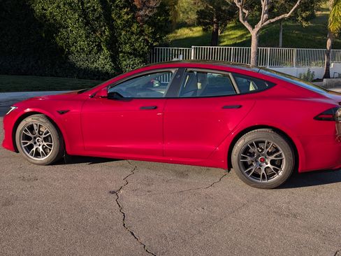 Used 2022 Tesla Model S Standard Range image 5