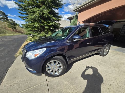 Used 2015 Buick Enclave Leather w/ Trailering Package image 1