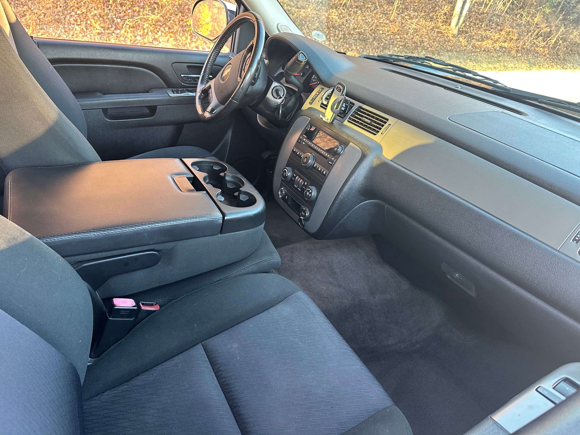 Used 2010 Chevrolet Suburban LS AWD/4WD image 11
