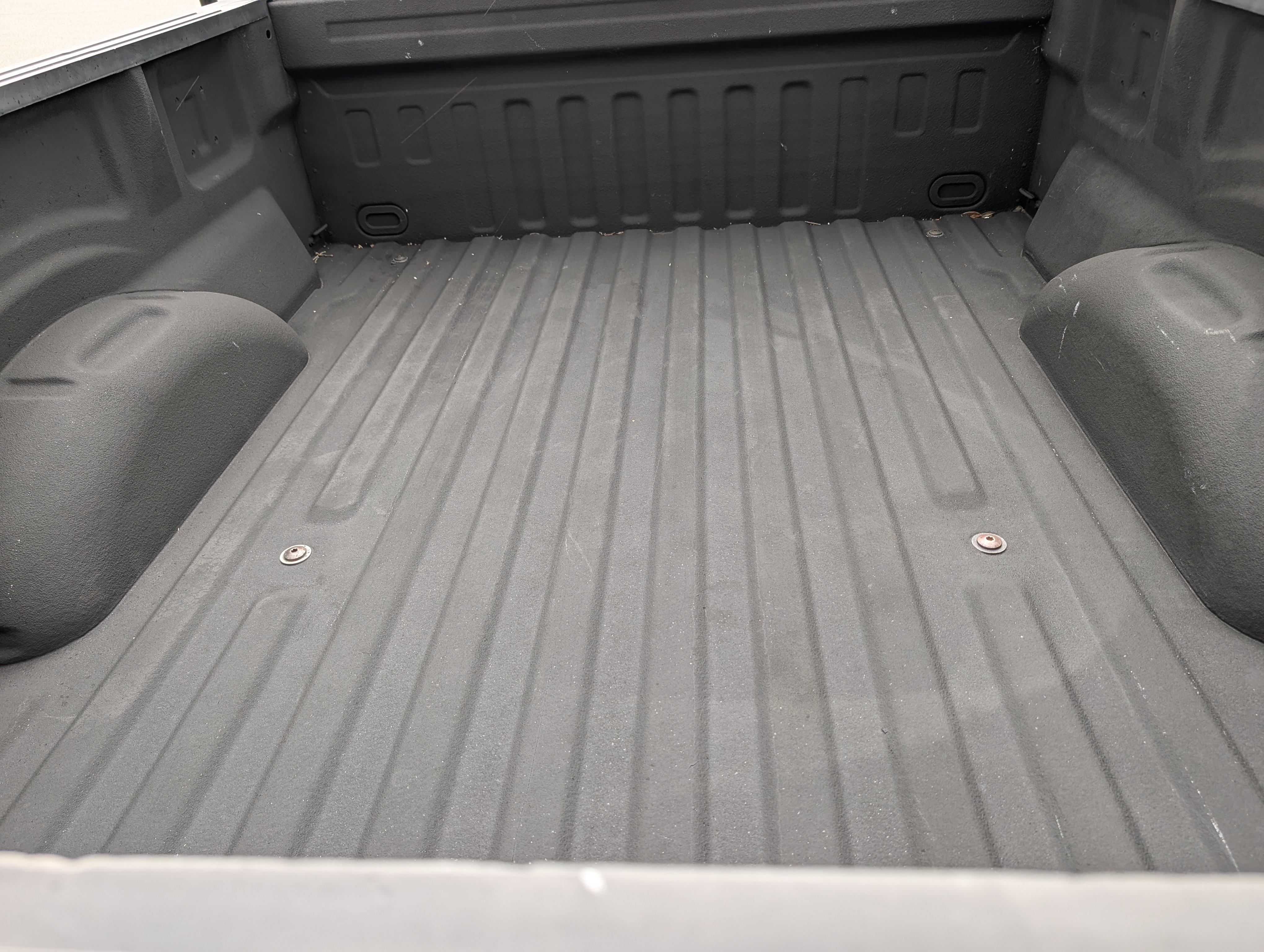 Used 2015 Ford F150 XLT AWD/4WD image 6