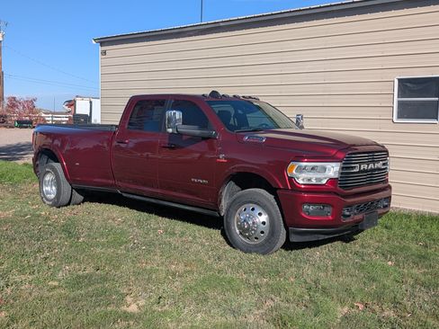 Used 2019 RAM 3500 Laramie image 4