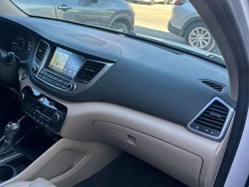 Used 2016 Hyundai Tucson Limited image 13