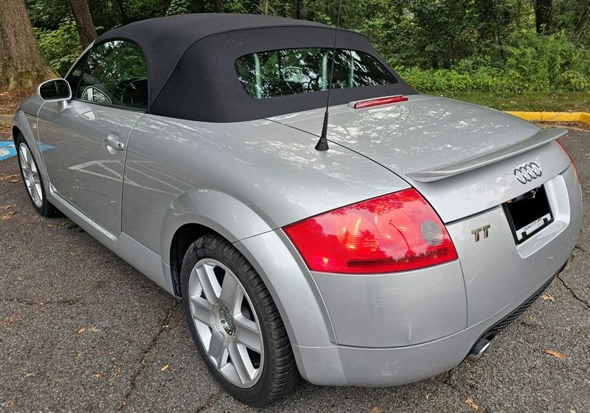 Used 2006 Audi TT 1.8T FWD image 8