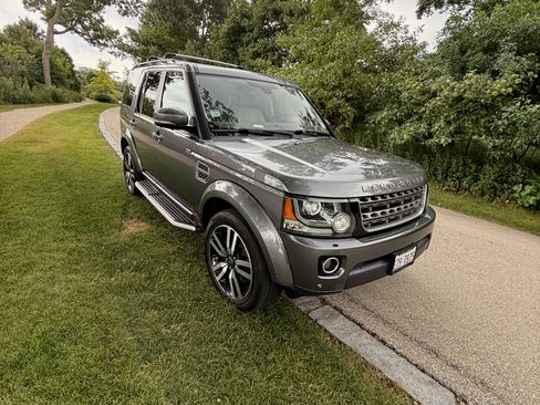 Used 2015 Land Rover LR4 HSE image 9