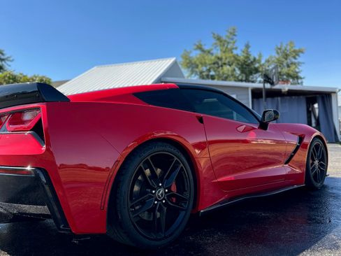 Used 2014 Chevrolet Corvette Stingray Coupe image 16