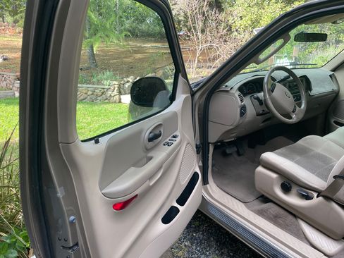 Used 2003 Ford F150 XLT RWD image 17