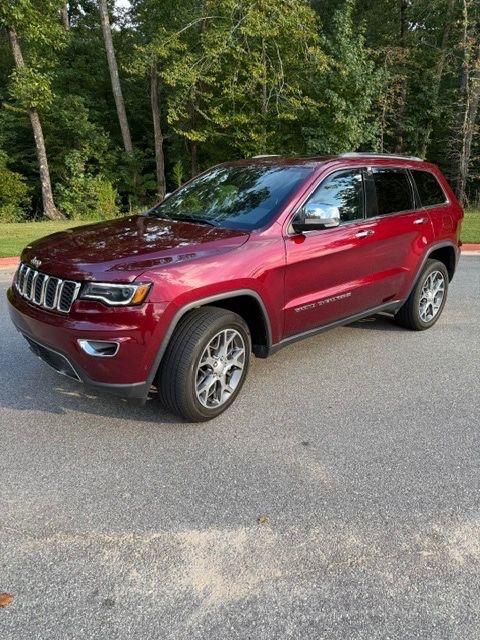 Used 2022 Jeep Grand Cherokee Limited w/ Tech Group AWD/4WD image 1