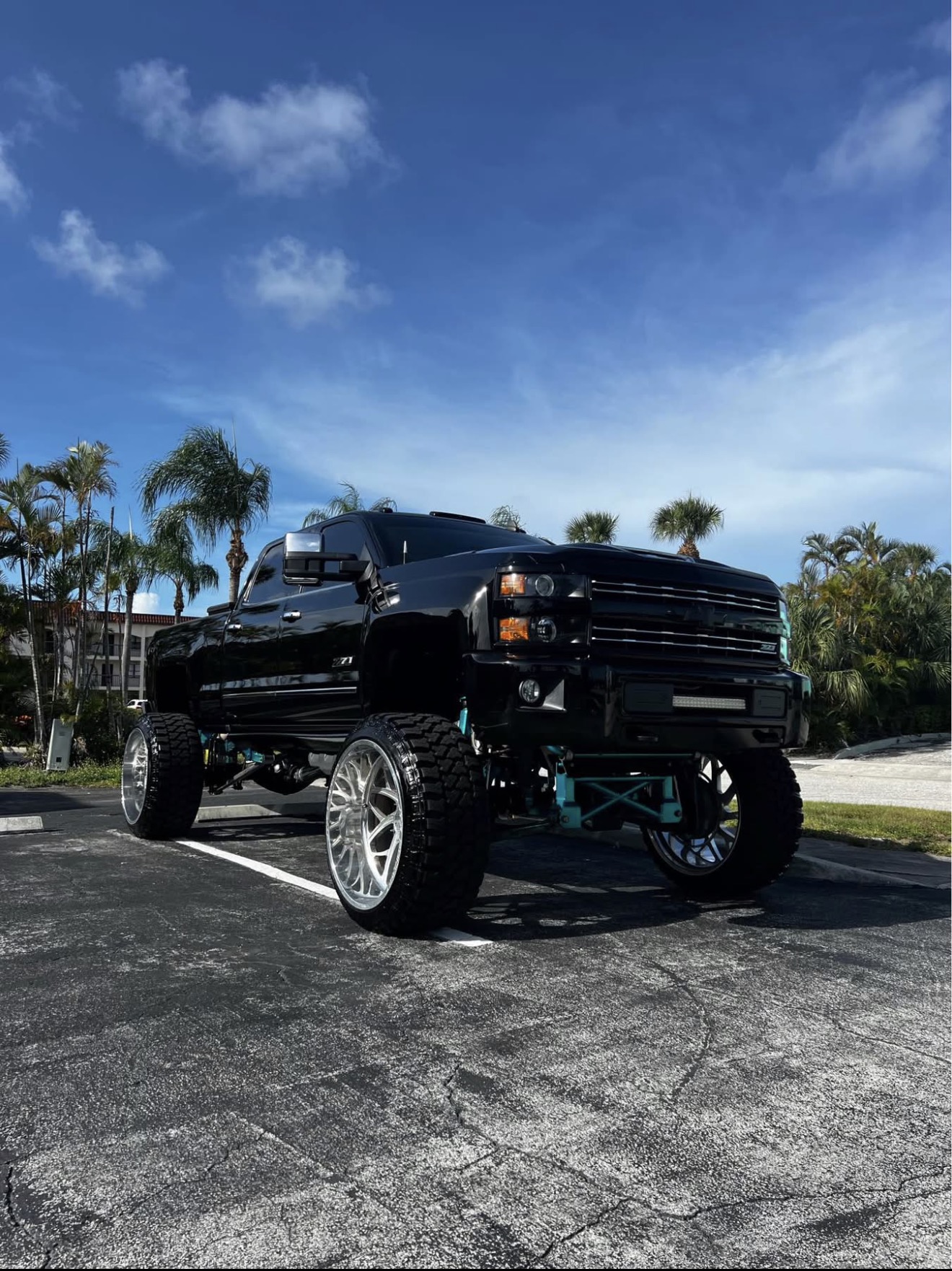 Used 2018 Chevrolet Silverado 2500 LTZ w/ Duramax Plus Package AWD/4WD image 1