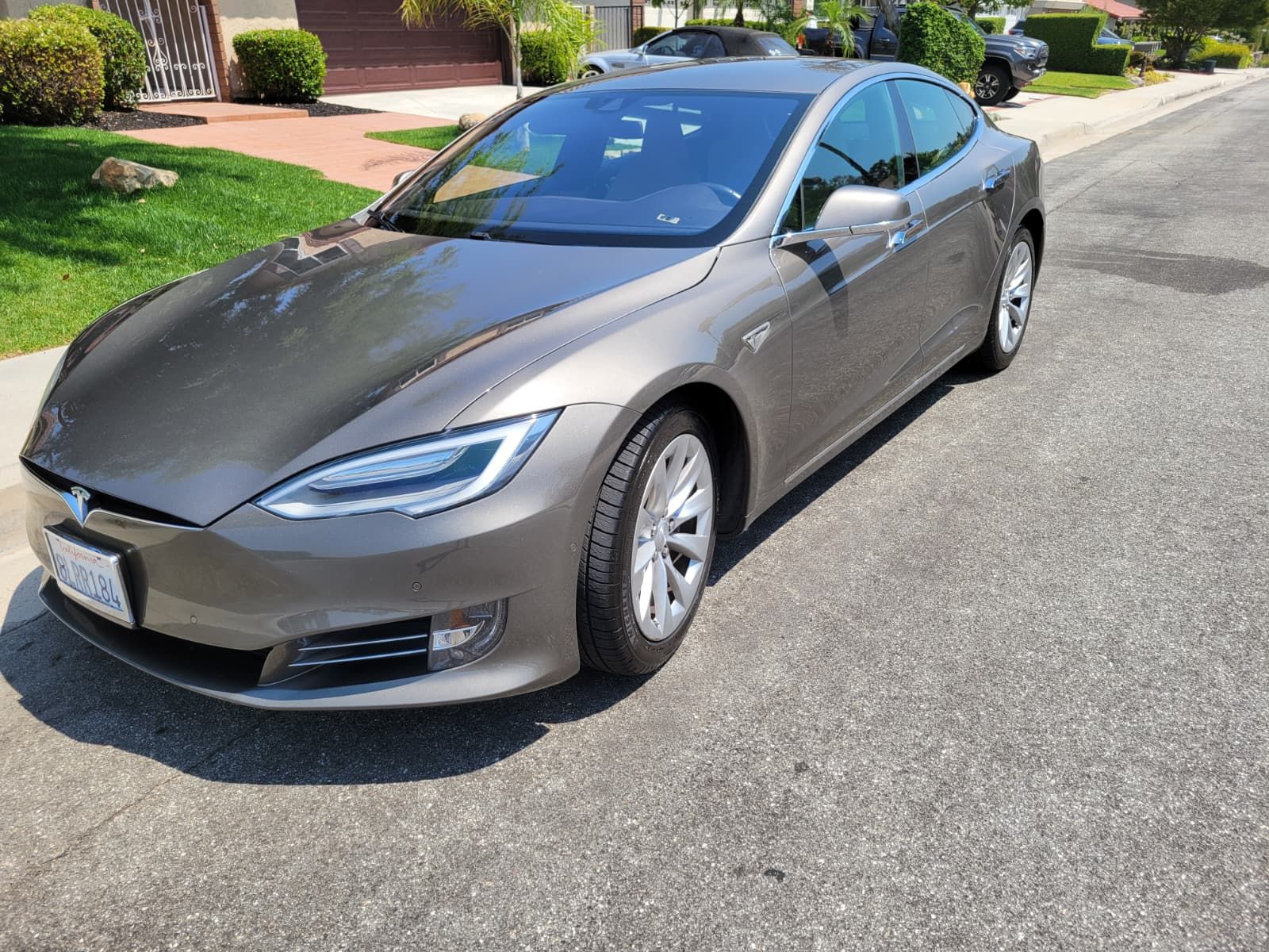 Used 2016 Tesla Model S 75 RWD image 1