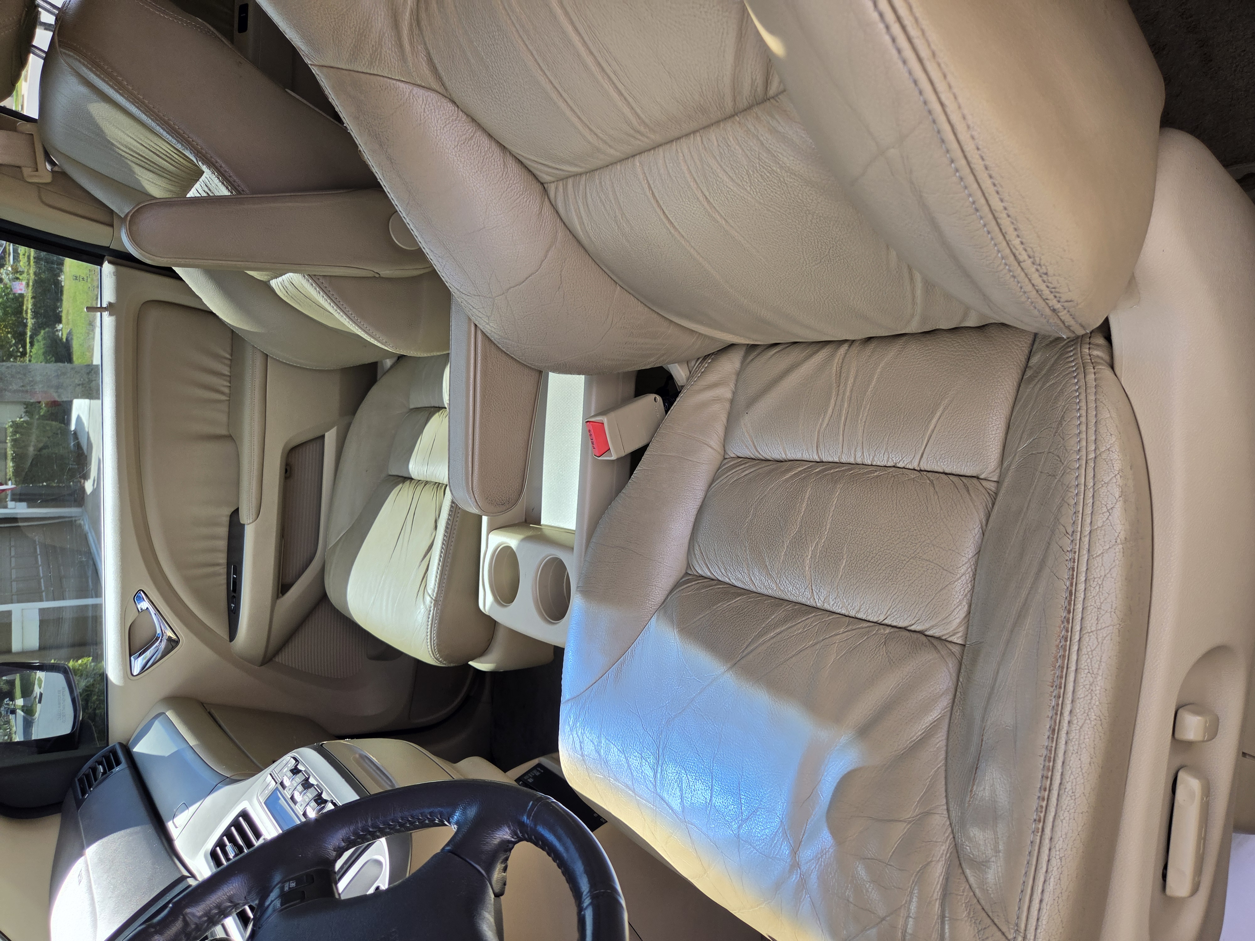 Used 2010 Honda Odyssey EX-L image 2