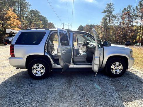 Used 2011 Chevrolet Tahoe LT image 11