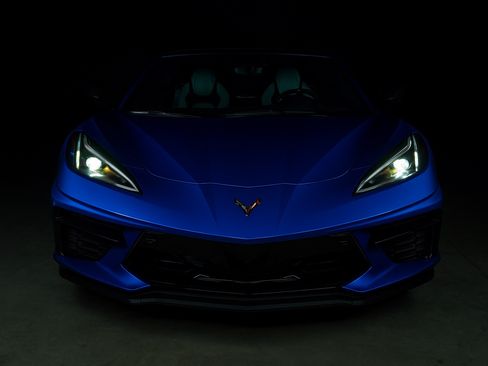 Used 2020 Chevrolet Corvette Stingray Premium Cpe w/ 3LT Preferred Equipment Group RWD image 17