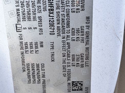 Used 2018 Chevrolet Express 3500 Extended Van 3D w/ Driver Convenience Package image 10