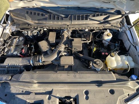 Used 2020 Ford F250 XL w/ STX Appearance Package image 2