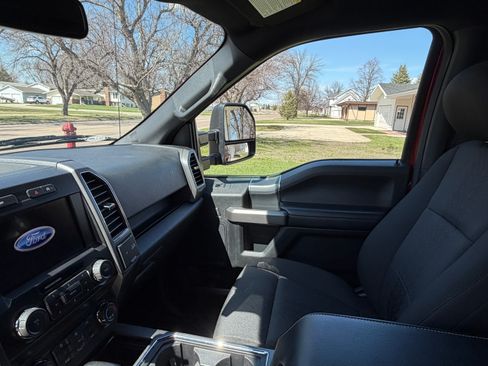 Used 2020 Ford F150 XLT w/ Equipment Group 302A Luxury AWD/4WD image 22