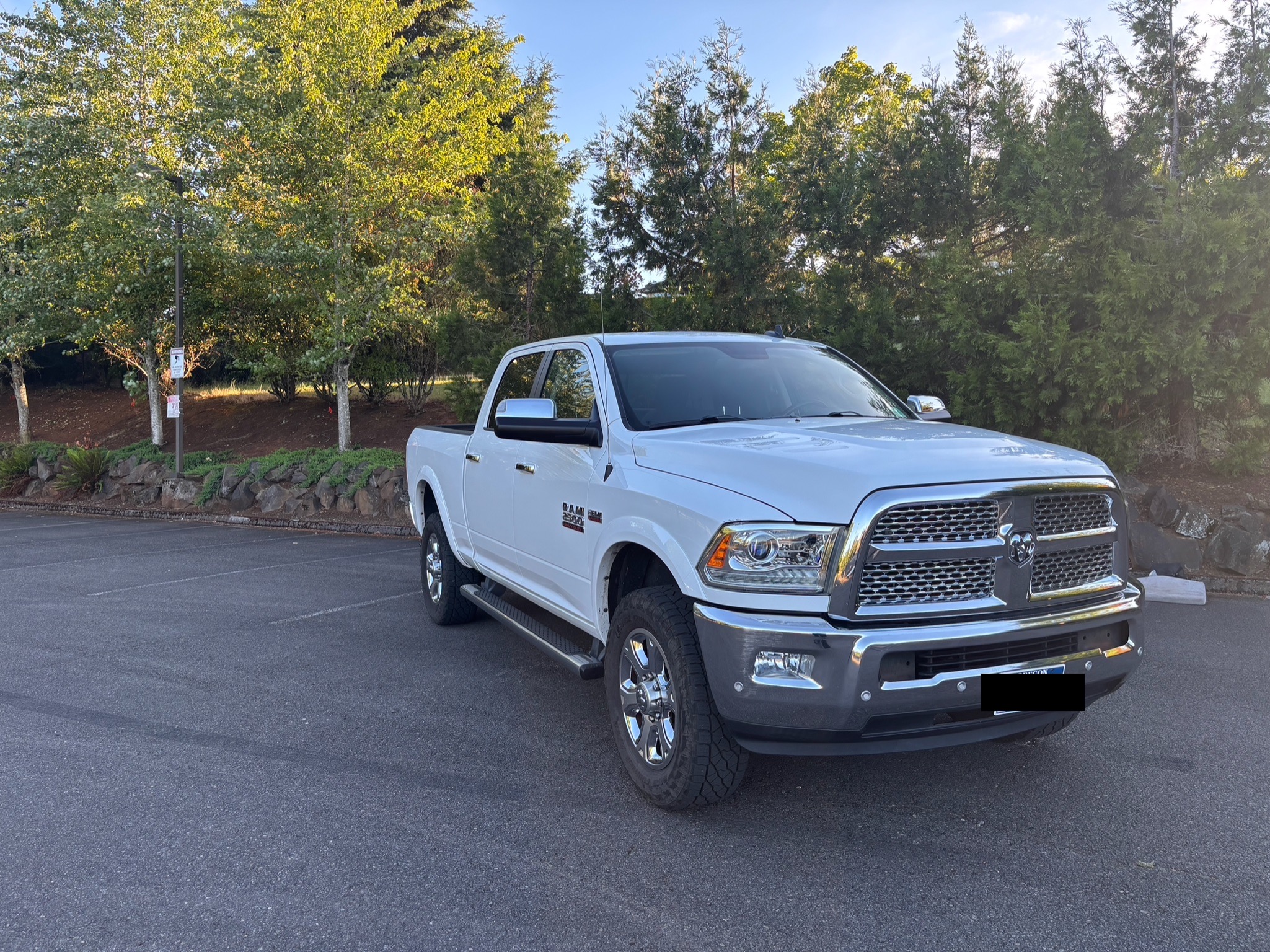 Used 2016 RAM 2500 Laramie AWD/4WD image 9