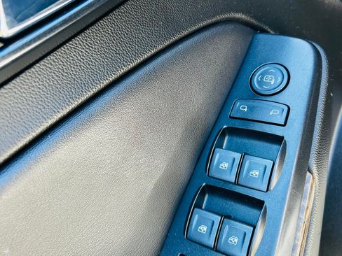 Used 2020 Chevrolet Tahoe 2WD w/ Remote Keyless Entry Package image 19