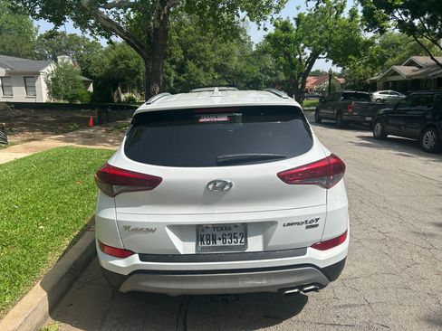 Used 2017 Hyundai Tucson Limited w/ Cargo Package AWD/4WD image 11