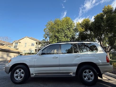 Used 2000 Toyota Land Cruiser Sport Utility 4D image 5