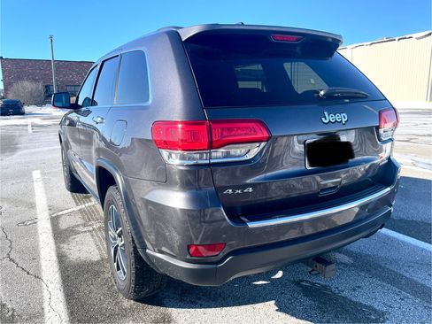 Used 2017 Jeep Grand Cherokee Limited image 9