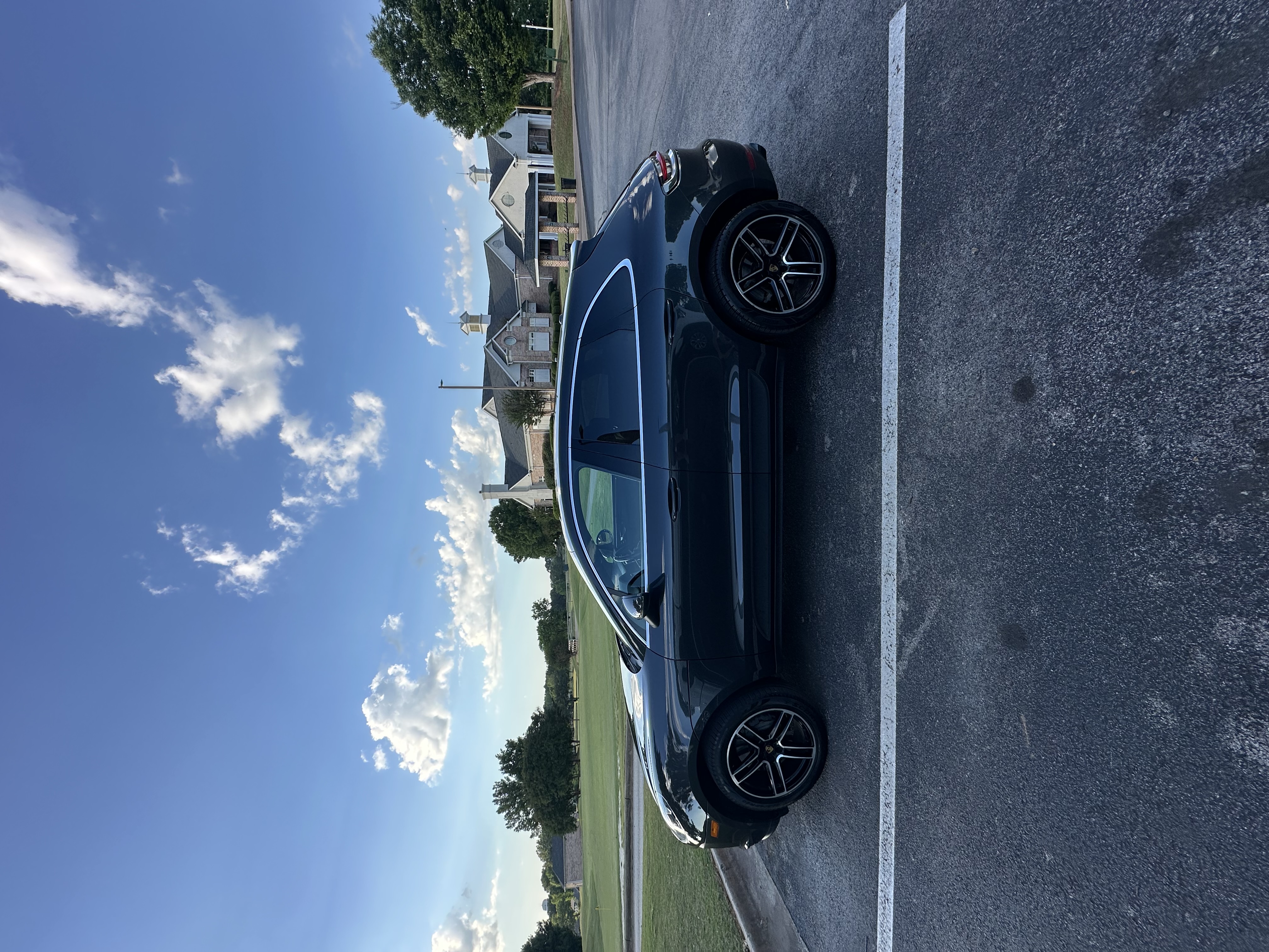 Used 2020 Porsche Macan S w/ Premium Package Plus AWD/4WD image 6