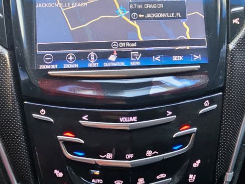 Used 2016 Cadillac XTS Luxury FWD image 2