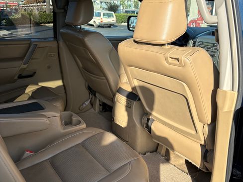 Used 2007 Nissan Armada LE AWD/4WD image 23