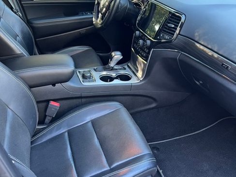 Used 2021 Jeep Grand Cherokee Limited w/ Quick Order Package 28K 80th AWD/4WD image 8