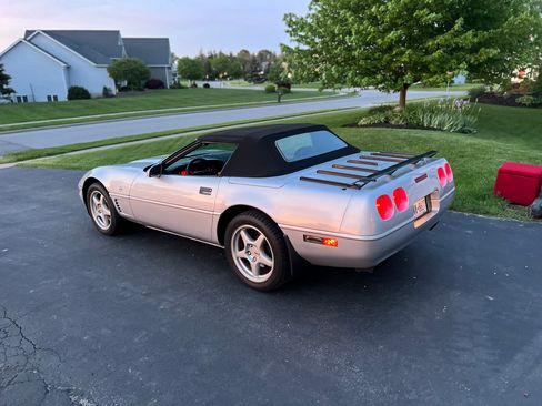 Used 1996 Chevrolet Corvette Convertible image 25