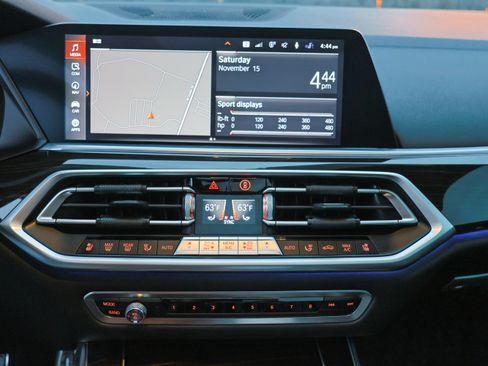 Used 2019 BMW X5 xDrive50i w/ M Sport Package image 5