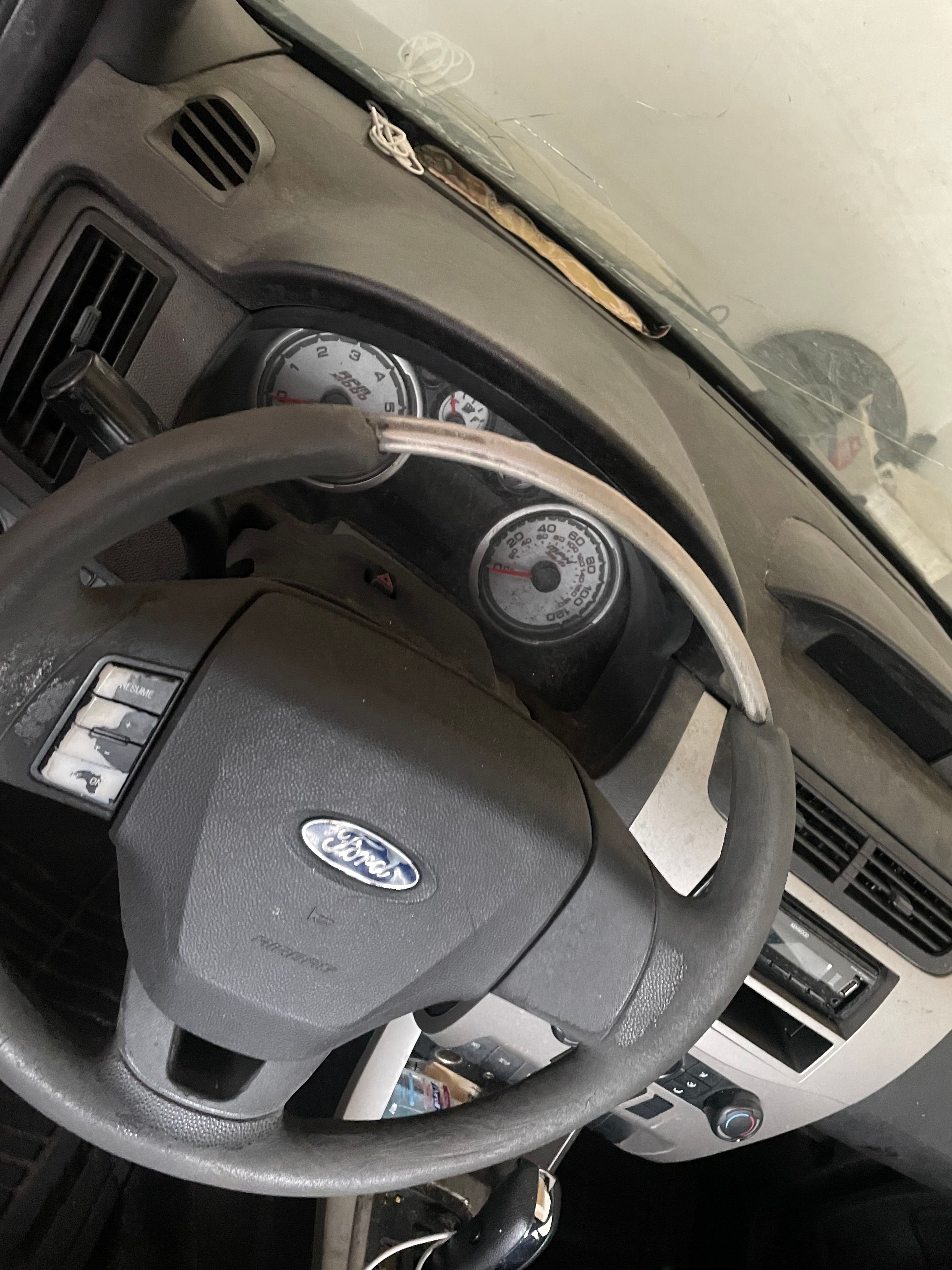 Used 2009 Ford Focus SE FWD image 15