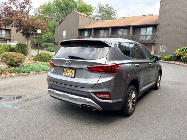 Used 2019 Hyundai Santa Fe SE AWD/4WD image 14
