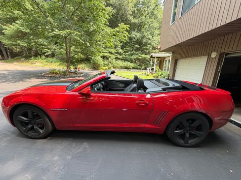 Used 2011 Chevrolet Camaro LT w/ RS Package RWD image 2