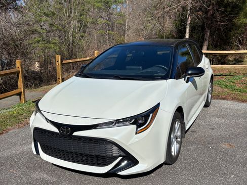 Used 2020 Toyota Corolla SE image 1
