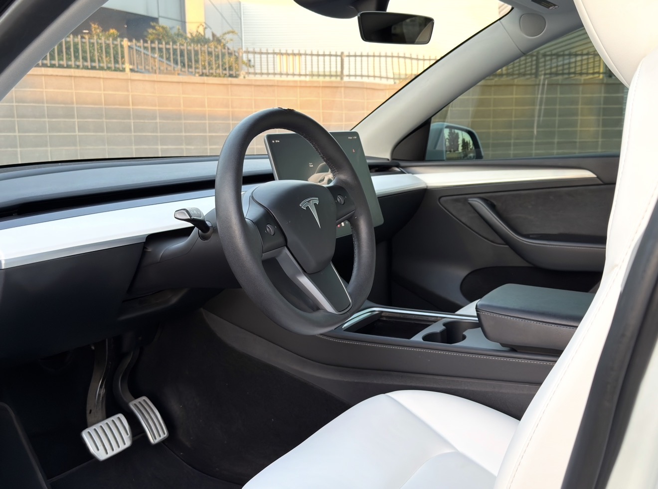 Used 2023 Tesla Model Y Performance AWD/4WD image 13