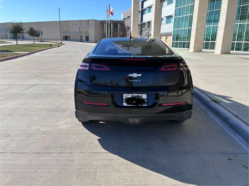 Used 2014 Chevrolet Volt Premium w/ Premium Trim Package image 9