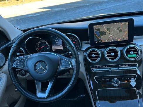 Used 2015 Mercedes-Benz C 300 4MATIC Sedan image 14