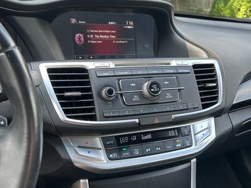 Used 2013 Honda Accord Sport image 9