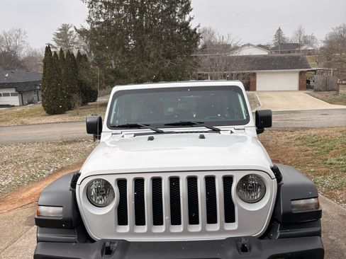 Used 2020 Jeep Wrangler Unlimited Sport S image 1