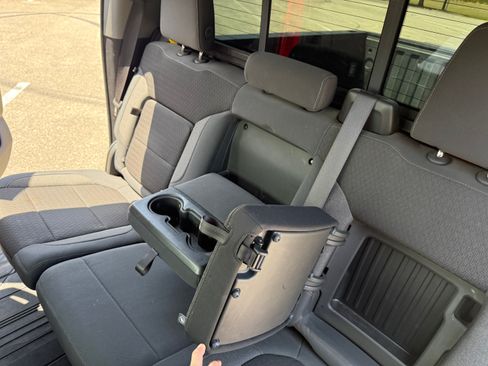 Used 2019 Chevrolet Silverado 1500 LT w/ Texas Edition AWD/4WD image 15