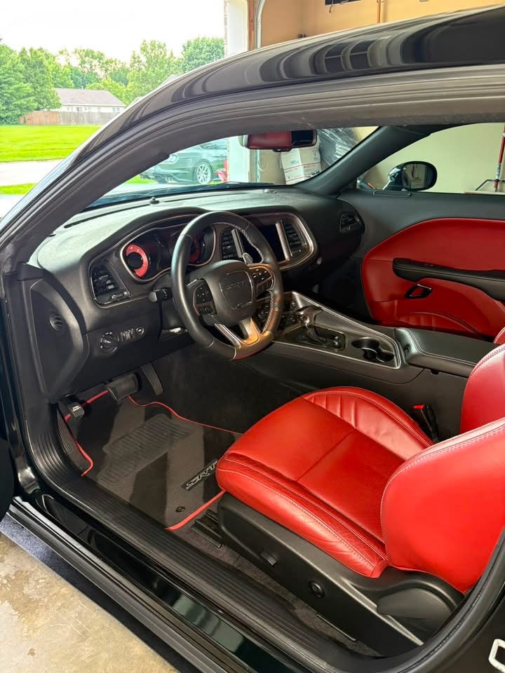 Used 2019 Dodge Challenger SRT Hellcat Redeye RWD image 10