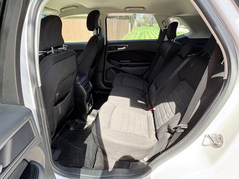 Used 2017 Ford Edge SEL image 10