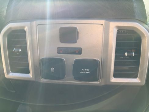 Used 2019 Ford F150 Lariat w/ Equipment Group 502A Luxury image 13