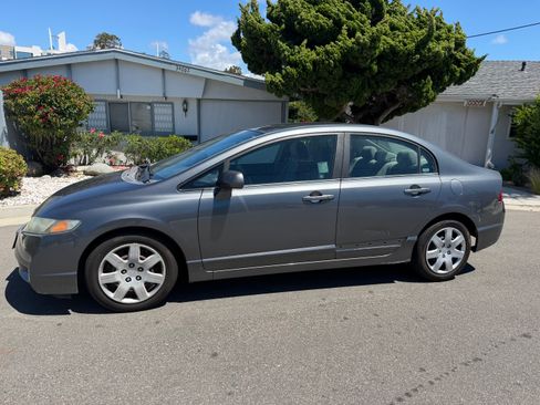Used 2010 Honda Civic LX image 5