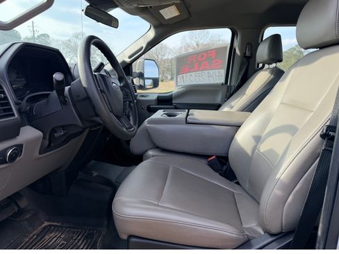 Used 2020 Ford F250 XL w/ Power Equipment Group RWD image 11